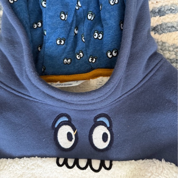 Oshkosh Blue Monster Terry Hoodie Sweatshirt 2T Toddler Embellished hood/front - Picture 3 of 5